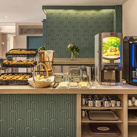 Western Centre Le Grand Hotel 4*