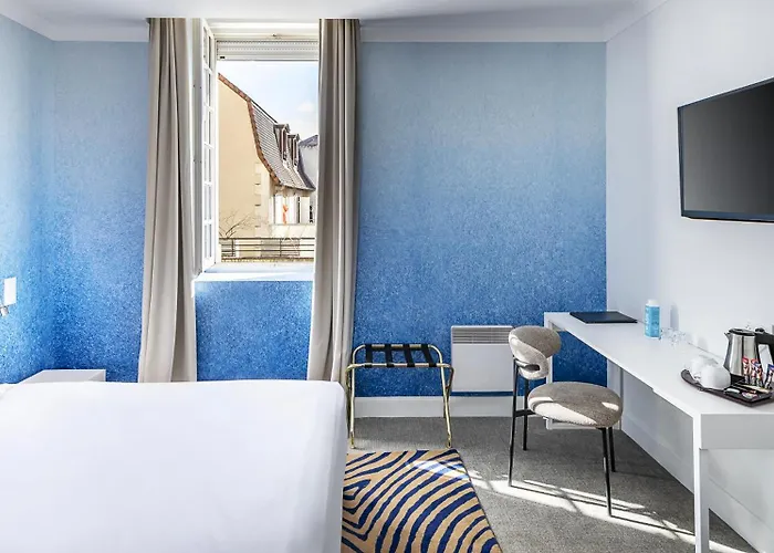 Western Centre Le Grand Hotel 4*