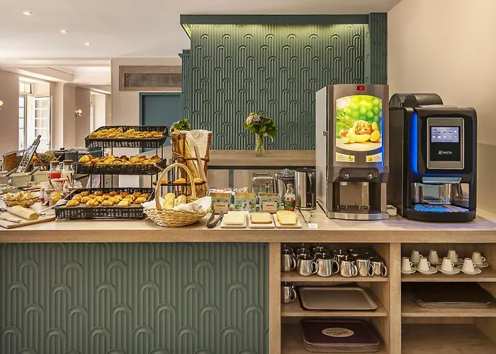 Western Centre Le Grand Hotel 4*