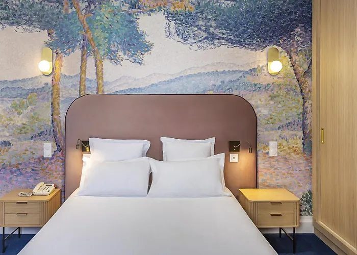 Western Centre Le Grand Hotel 4*