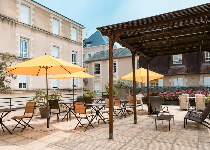 Western Centre Le Grand Hotel 4*